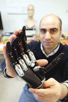 Kianoush Nazarpour博士，纽卡斯尔大学电气与电子工程学院